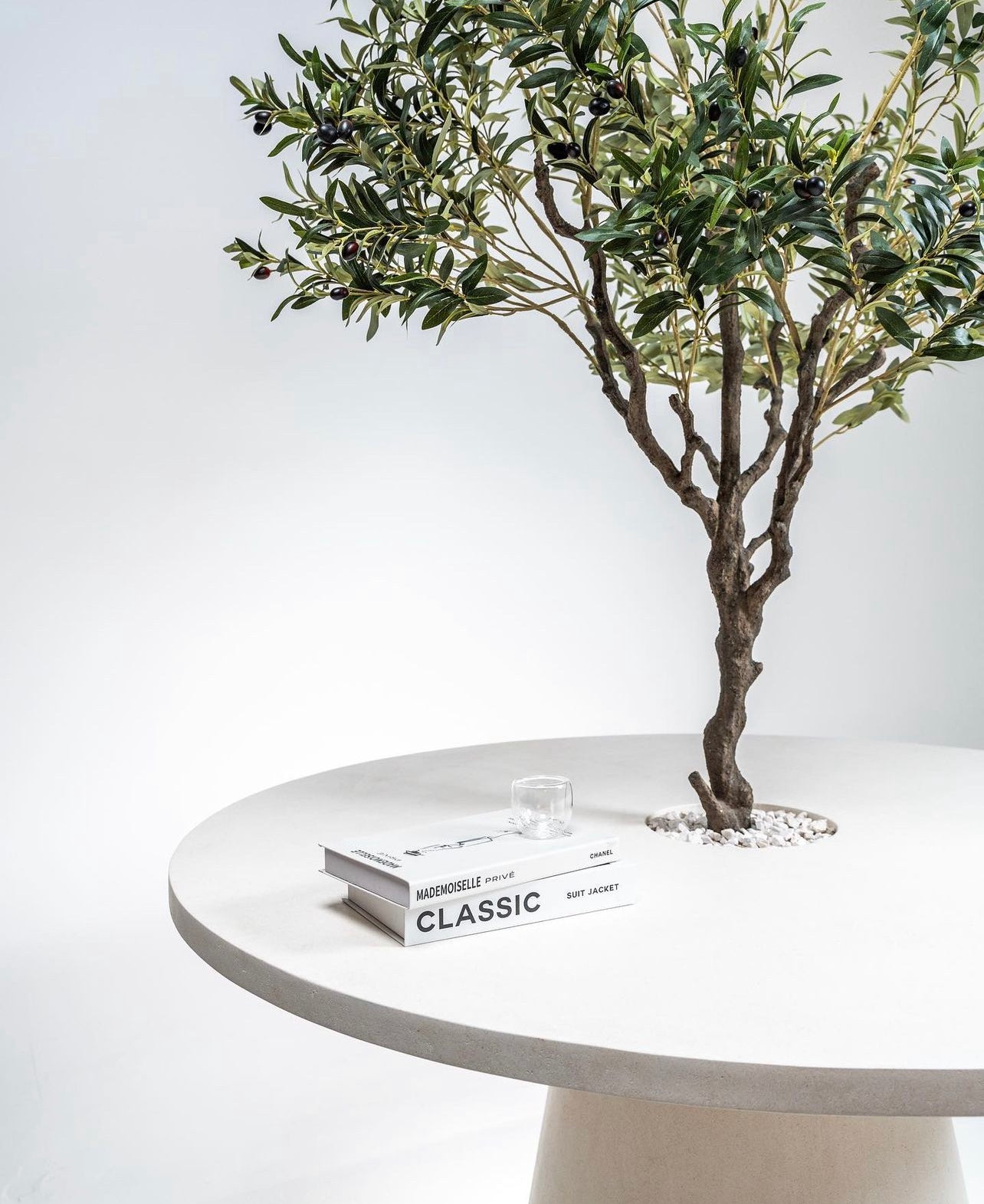 Vouves Table